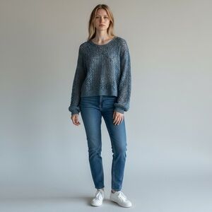 NWT Mod Lusive Crew Neck Sweater